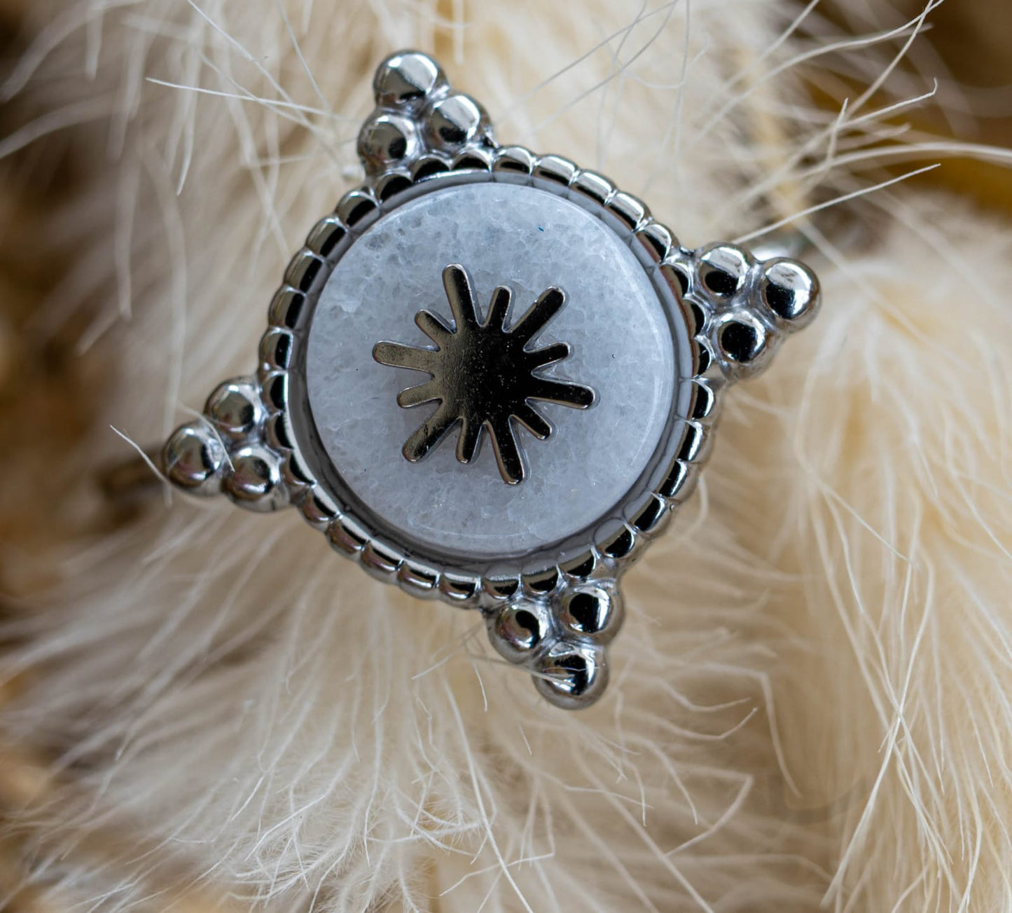 ✨ Ring „Snowflake“ – Edelstahl in Silber-Weiß ✨