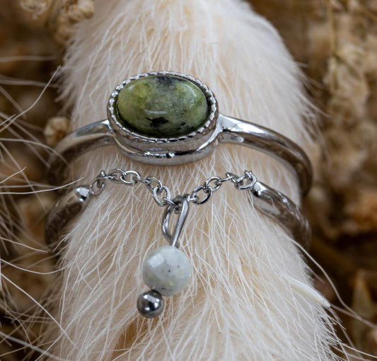 ✨ Ring „Silver Forest Spirit“ – Edelstahl & Naturstein in Grün ✨