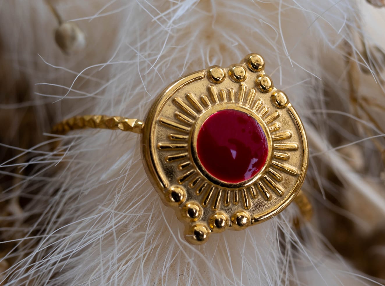 Cherry Glow – Stainless Steel Enamel Ring Gold & Red