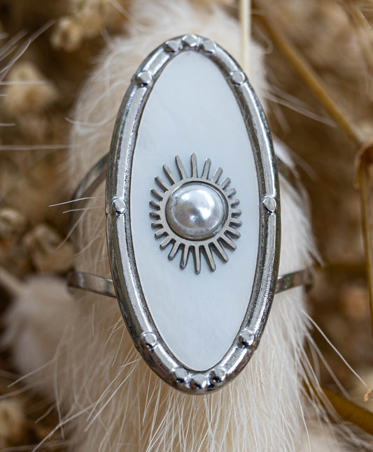 ✨ Ring „Silver Oval Pearl Statement“ – Edelstahl & Süßwasserperlmutt in Silber ✨