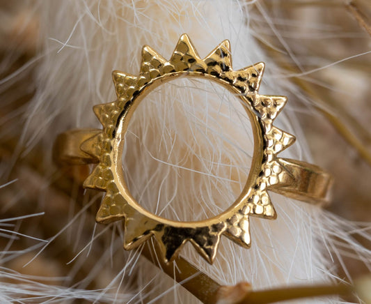 ✨ Ring „Flower Circle“ – Edelstahl in Gold ✨