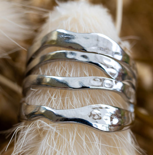 ✨ Silver Waves Ring ✨